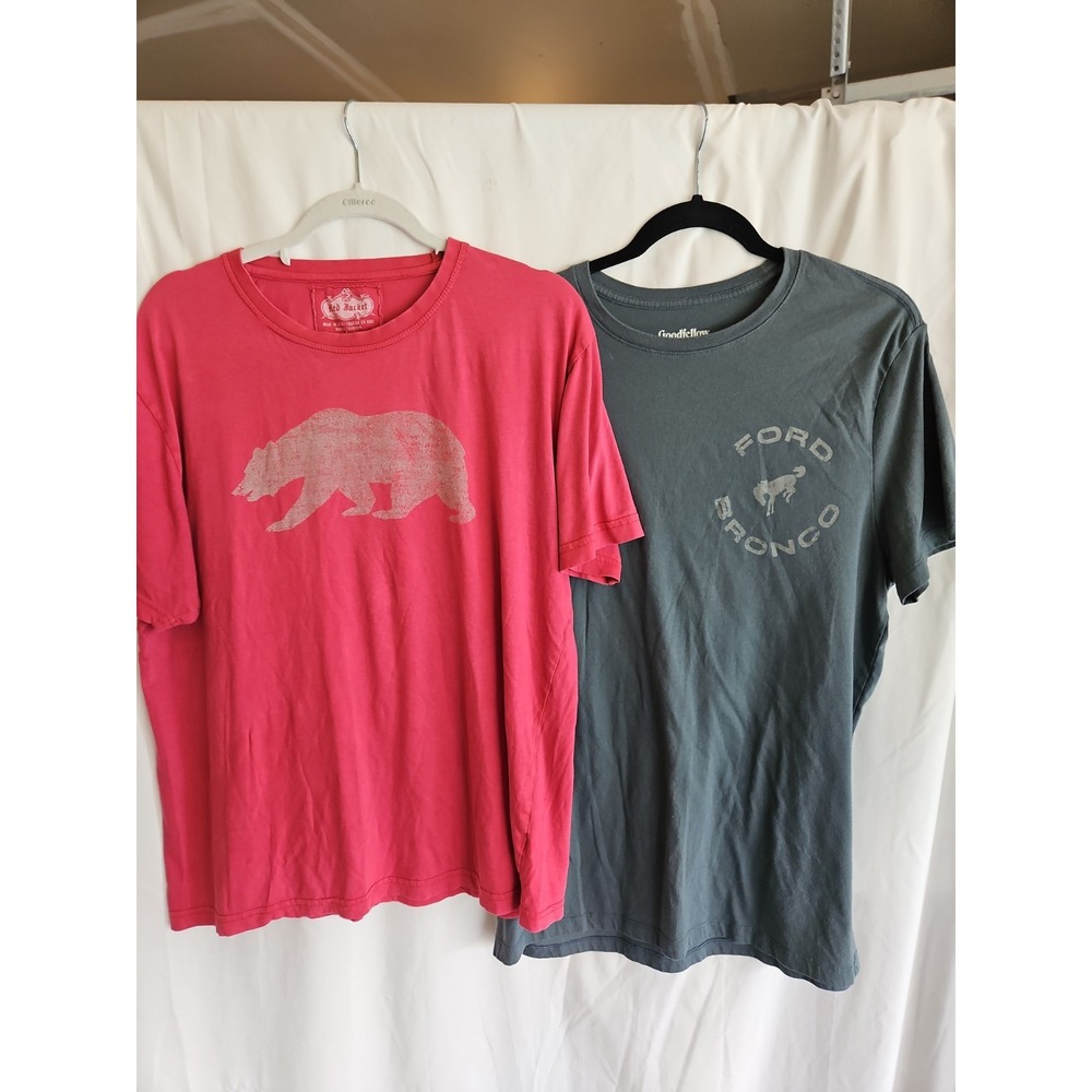 Red Jacket & Goodfellow T-Shirt Lot Mens Large Red Grey Excellent Ford Bear